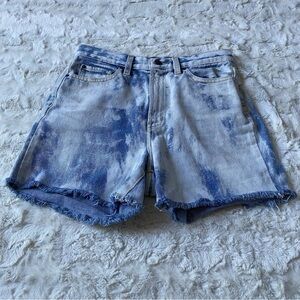 BDG Women's Blue Acid Wash Slim Straight Shorts Size 28